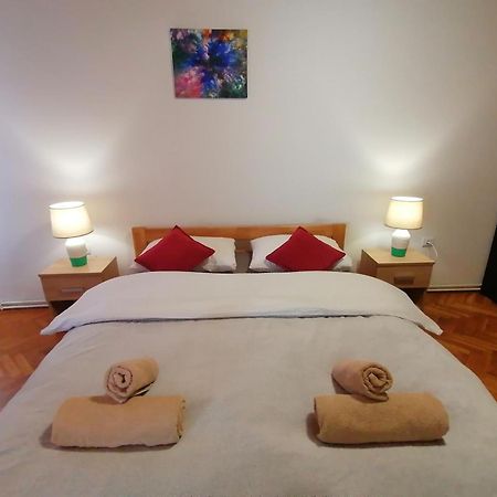 Cozy 1-Bdrm Apt In Dubec, Ideal For Work Or Study Sesvete Zewnętrze zdjęcie