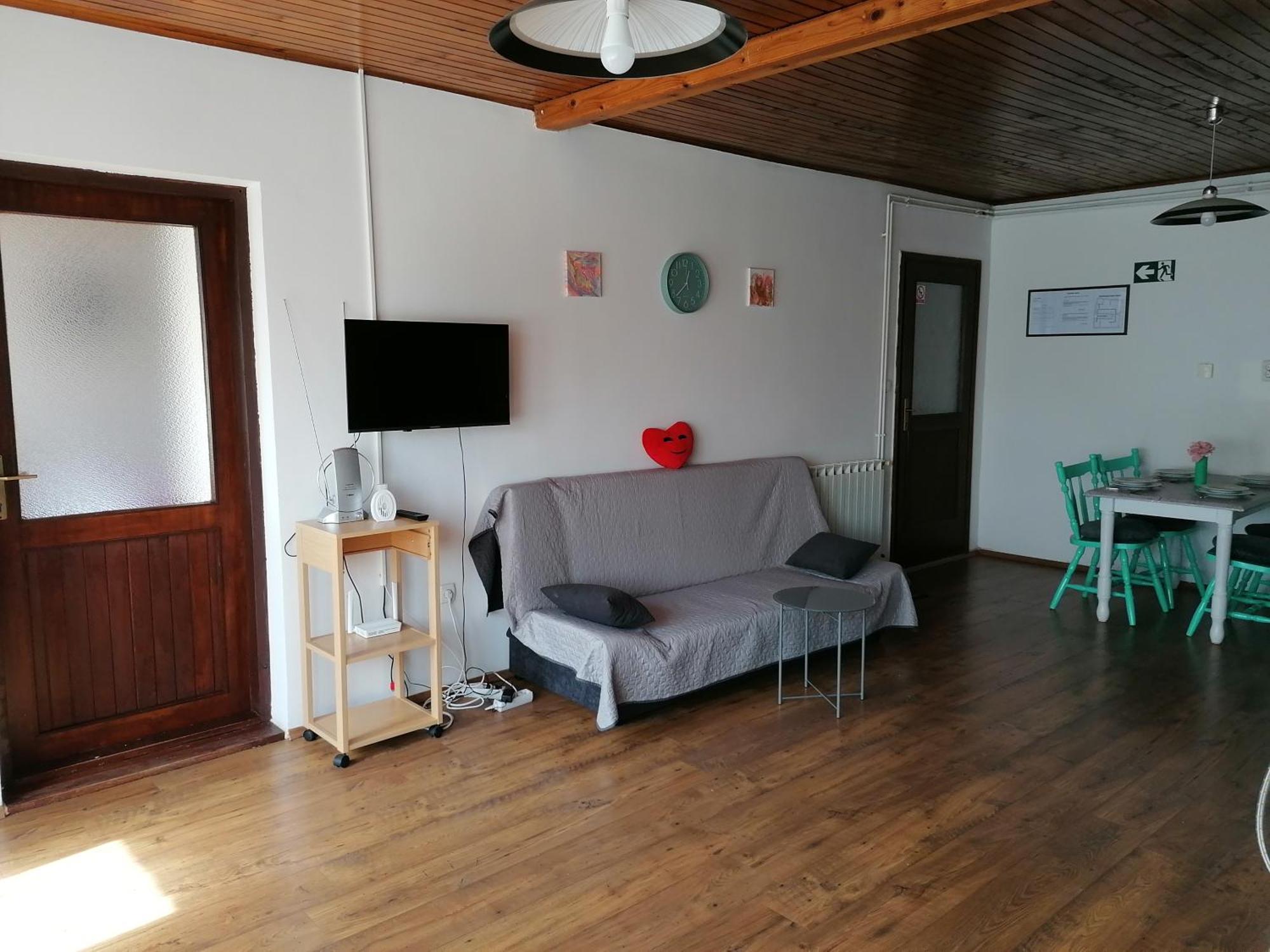 Cozy 1-Bdrm Apt In Dubec, Ideal For Work Or Study Sesvete Zewnętrze zdjęcie